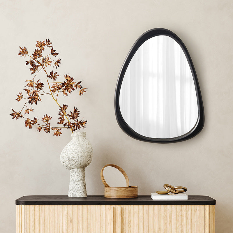 Miroir suspendu design en bois de forme irrégulière