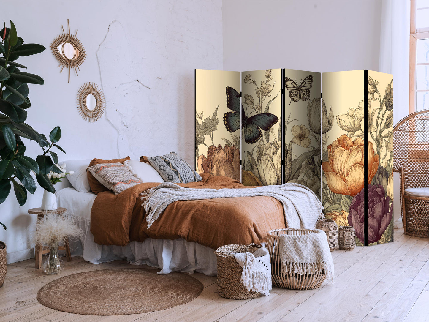 Biombo - Tulipanes color crema - Ilustración de flores y mariposas sobre un fondo claro
