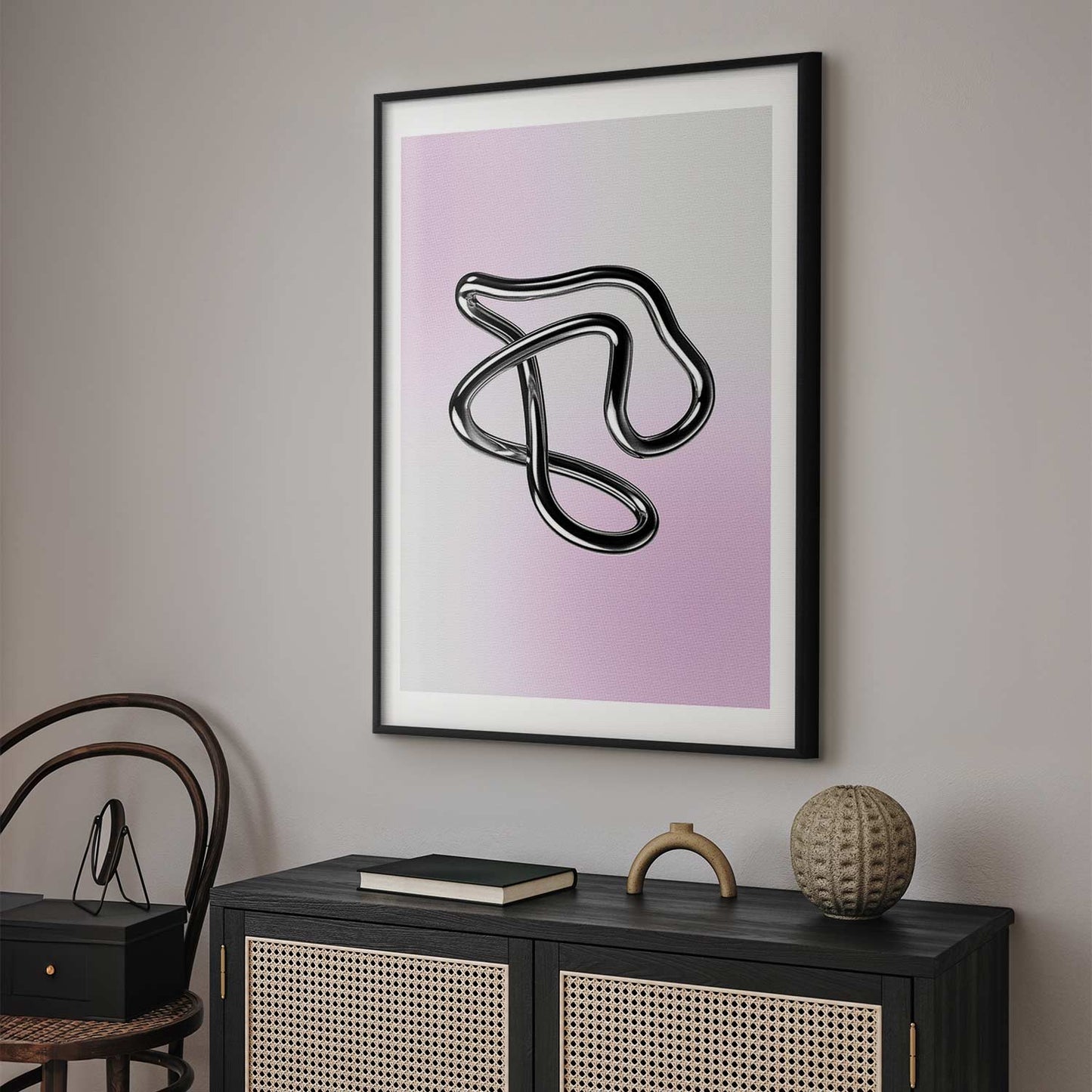 Póster - Silver Intricacies: figura metálica fluida sobre un fondo degradado