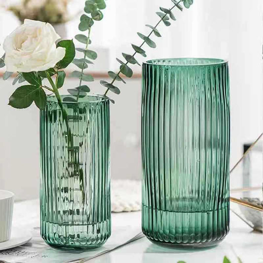 Vase en verre teinté élégant
